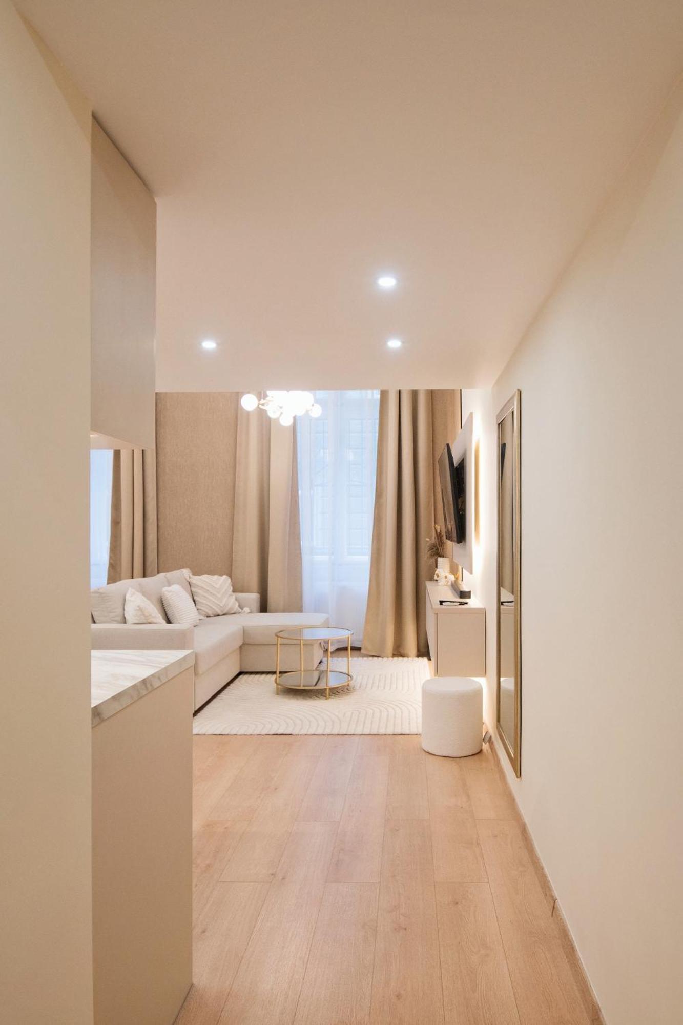 Hubner Apartment Budapest Luaran gambar